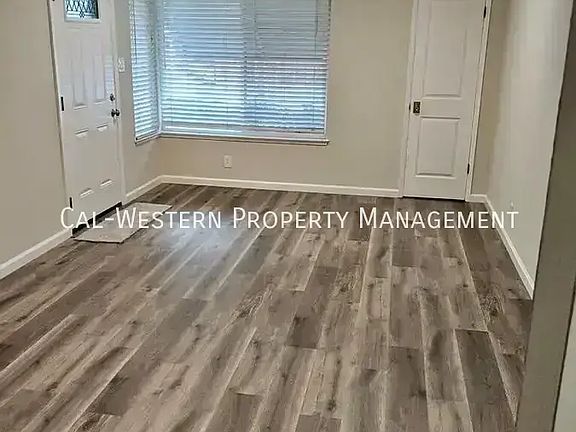 2nd image of 2983 Ross Ave