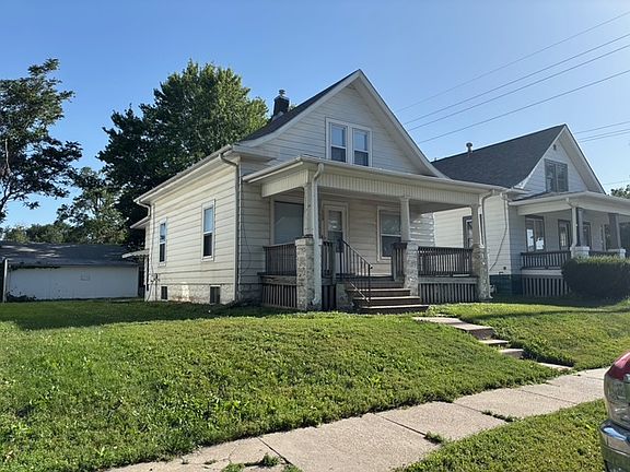 2nd image of 1209 New Hampshire St