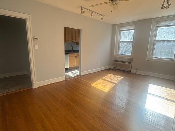 3rd image of 2801 Adams Mill Rd NW APT 105