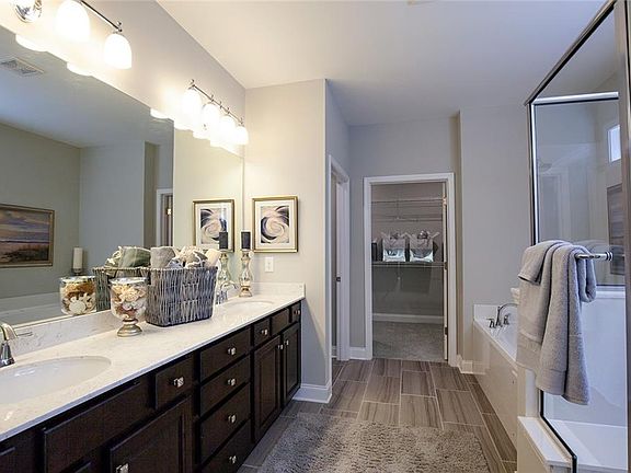 5th image of 336 Cherokee Station Cir #2103
