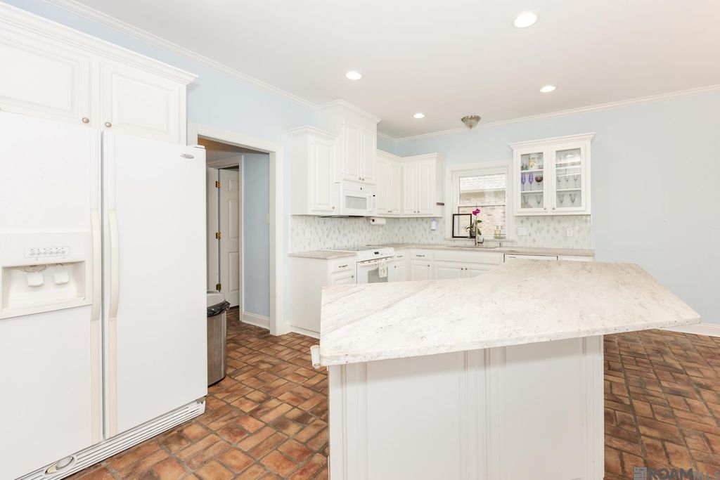 12485 Timberwood Dr, Walker, LA - More