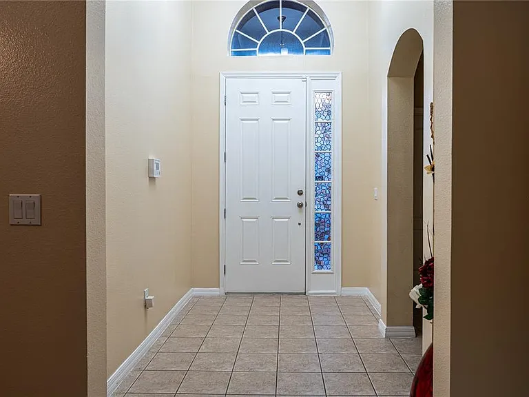 2955 Marbella Dr — Photo 3