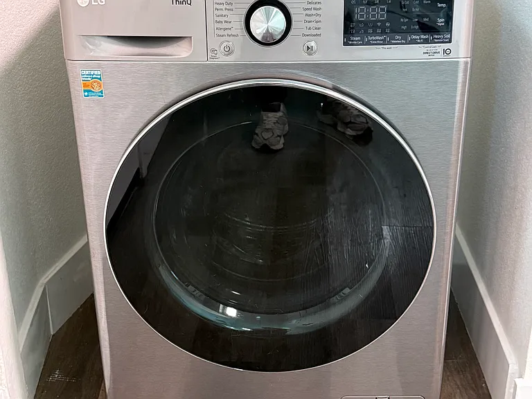 Washer and dryer combo.