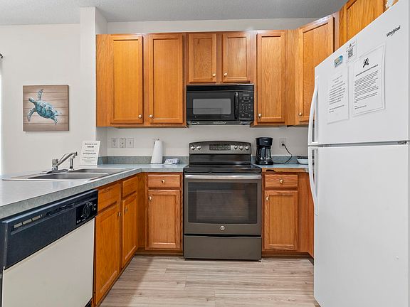 5th image of 4533 Girvan Dr. #D