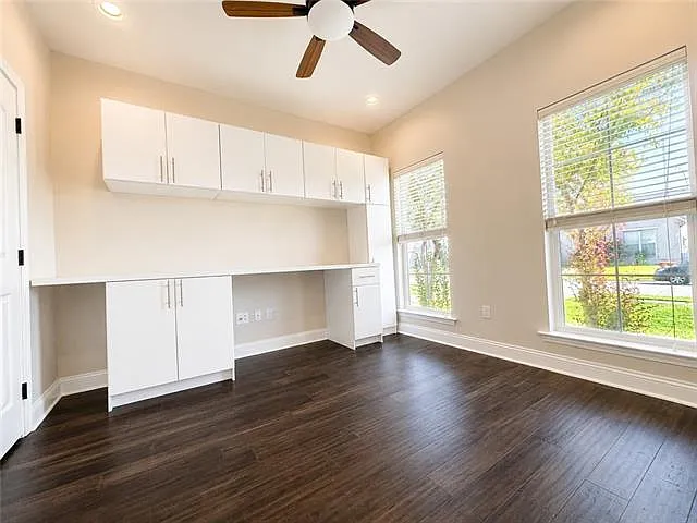 2735 Village Ct — Photo 24