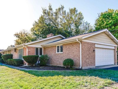 200 Dole Ave, Crystal Lake, IL, 60014
