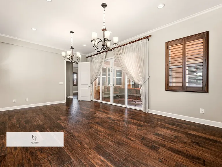 540 N Bardsdale Pl — Photo 17