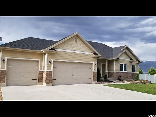 1st image of 228 W Lariat Blvd