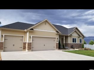 228 W Lariat Blvd, Saratoga Springs, UT 84045