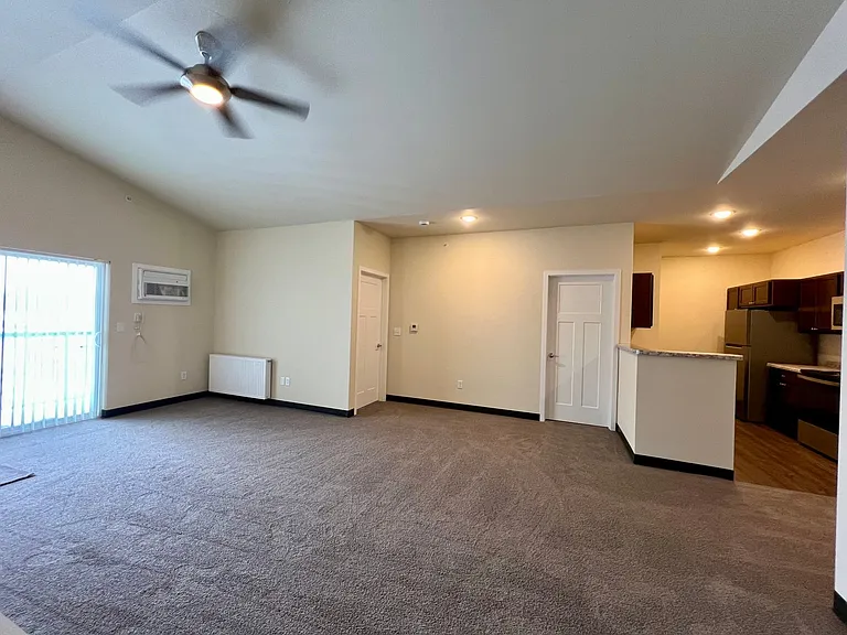 717 Meridian Dr — Photo 9