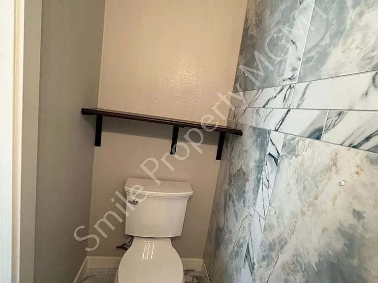 4524 SE Oakhurst St — Photo 15