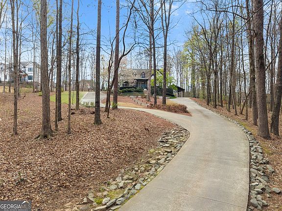 2nd image of 2195 E Maddox Rd