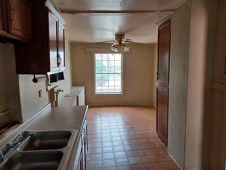 510 Randolph Dr #5 — Photo 5