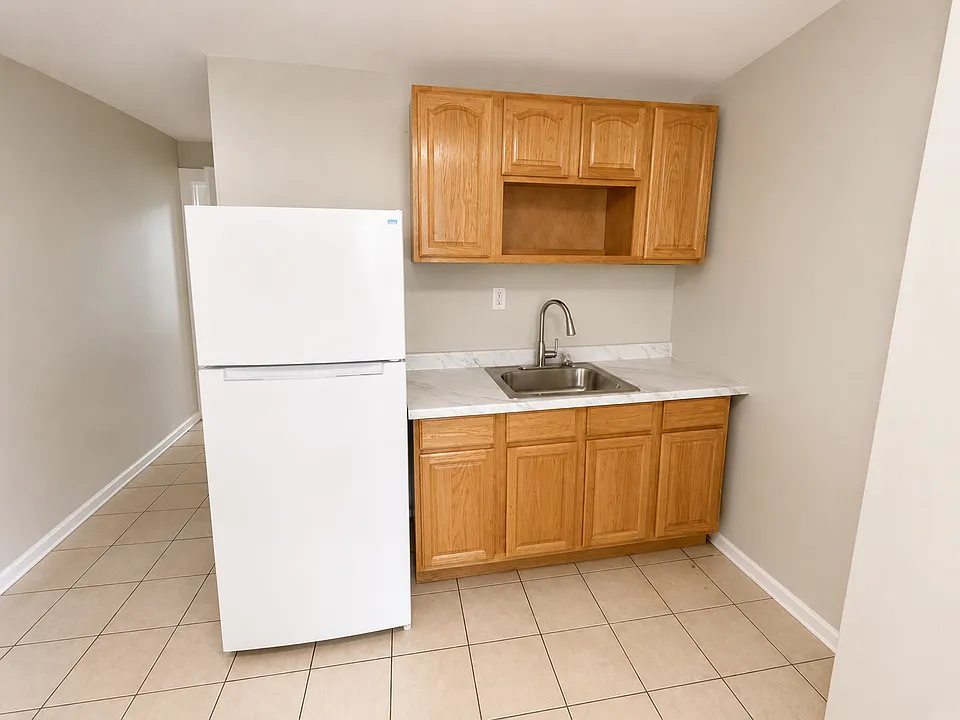 168 W Broadway #3