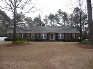 8120 Glasgow Dr, Laurinburg, NC 28352