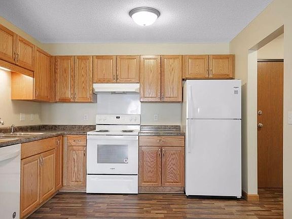 4th image of 3600 Penn Ave N APT 207