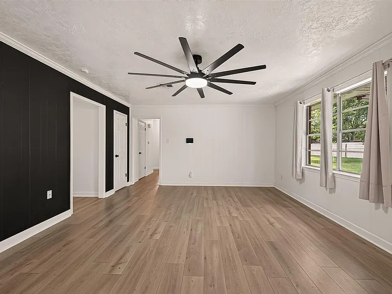 4122 Donerail Dr — Photo 5