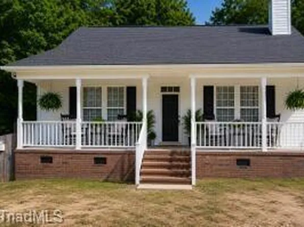 1230 Hightowers Rd, Mebane, NC 27302
