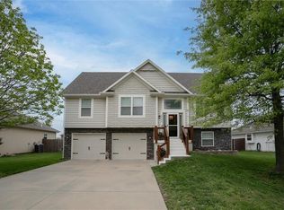 30200 W 185th St, Gardner, KS 66030