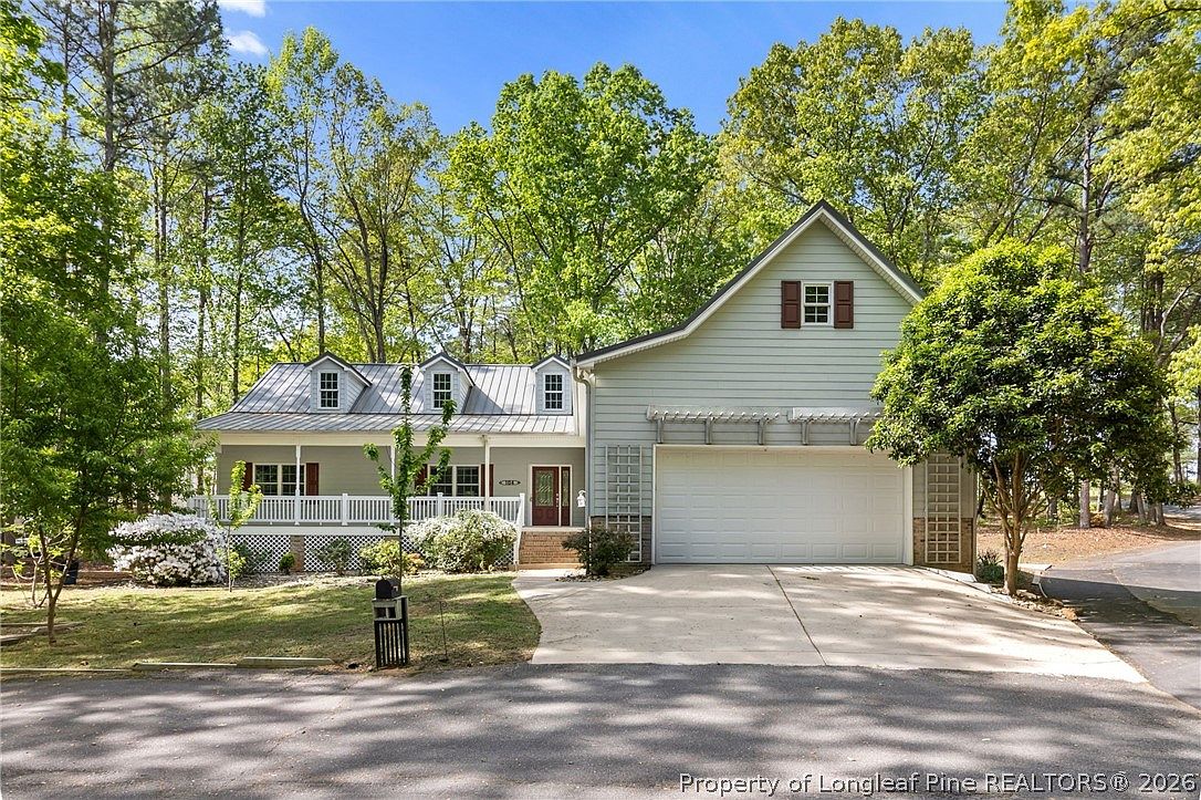104 Greenside Ln