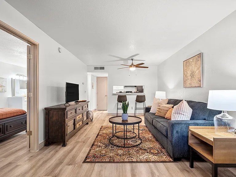 4250 E Busby Dr — Photo 21