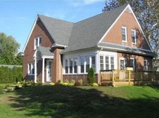 539 Laurel Rd, Laurel Springs, NJ 08021