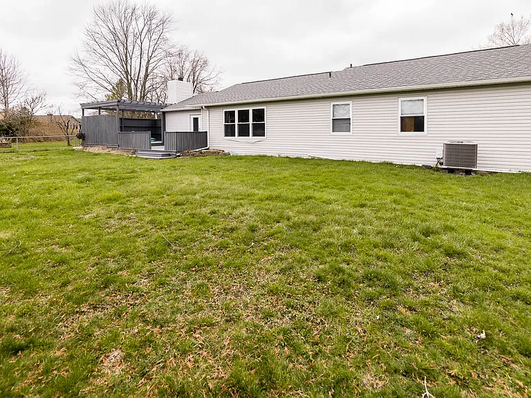 229 Topaz Ln — Photo 38