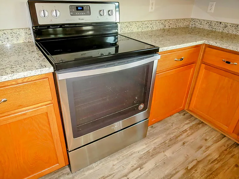 2348 White Oak Dr — Photo 22