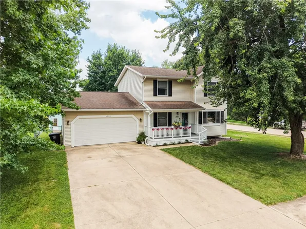 2012 S Redoak St, Effingham, IL 62401