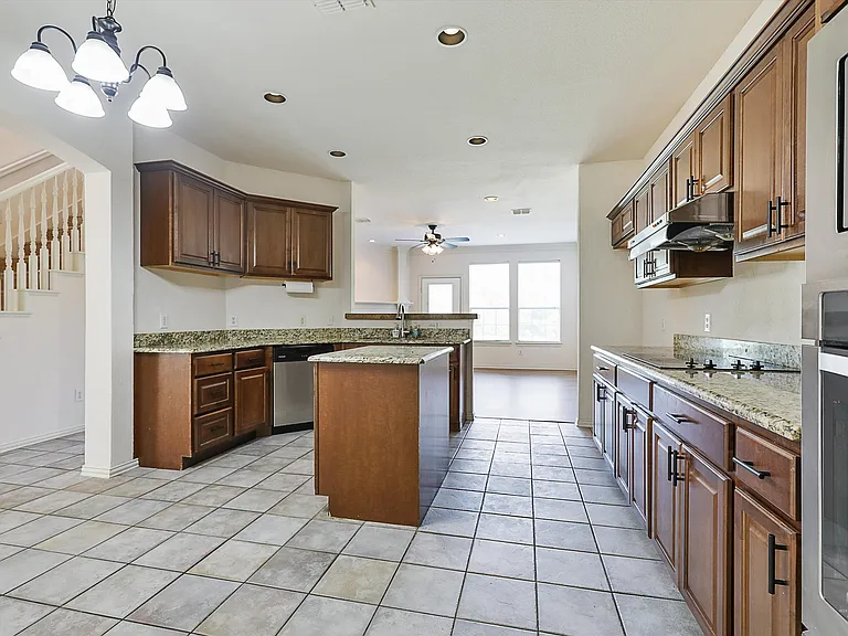 9233 Dark Forest Dr — Photo 16