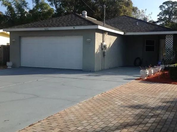 5221 20th St W, Bradenton, FL 34207