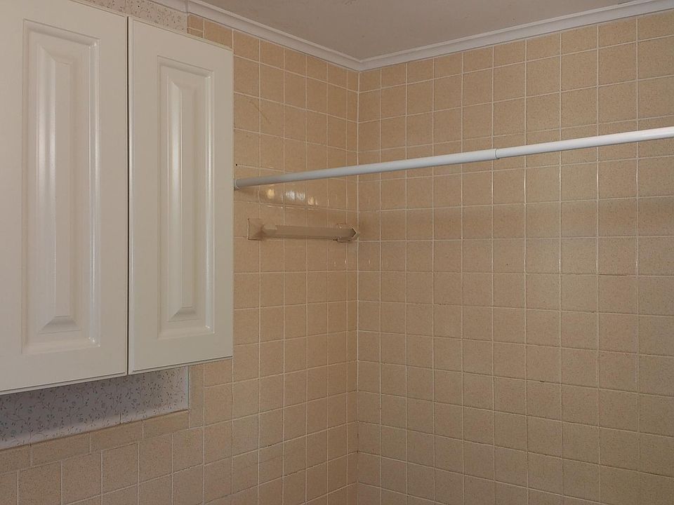 2nd image of 50 Gridley St Floor 1
