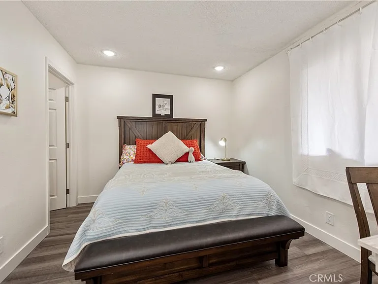 450 E 4th St #416 — Photo 7