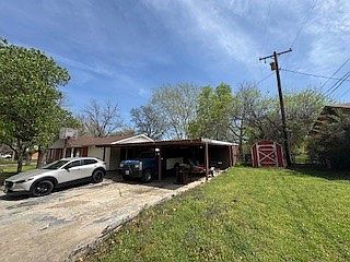 5th image of 201 Hillcrest Dr