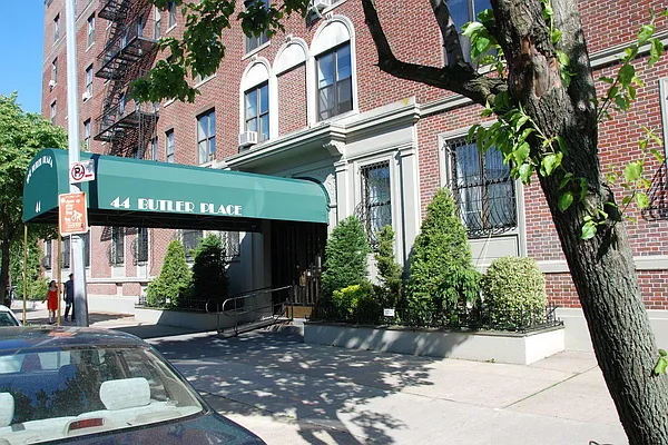 Rented by Corcoran | media 1