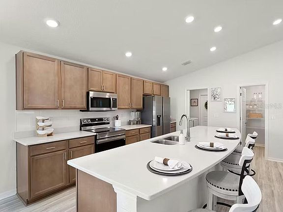 3rd image of 12836 SE 53rd Ave #H0dr1y
