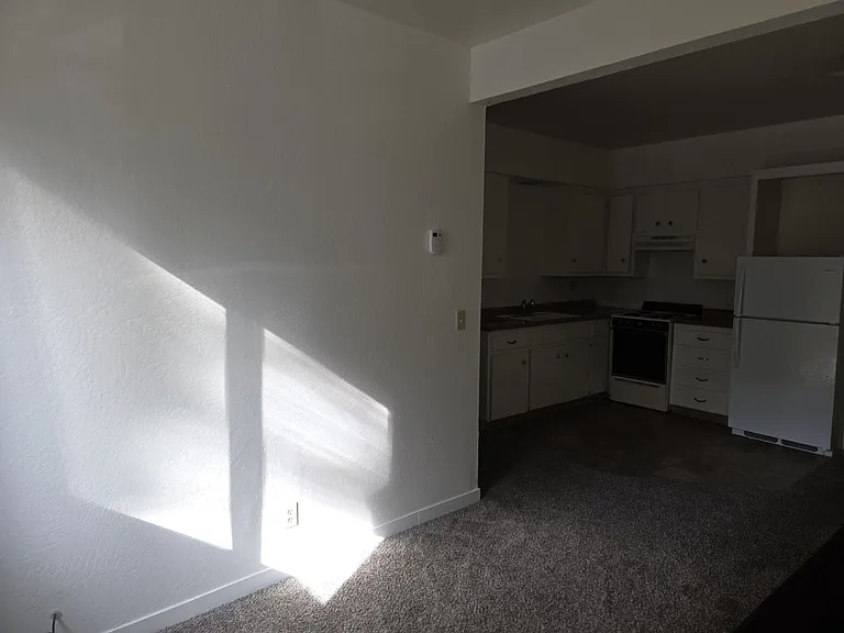 1181 Wildwood Ave — Photo 7