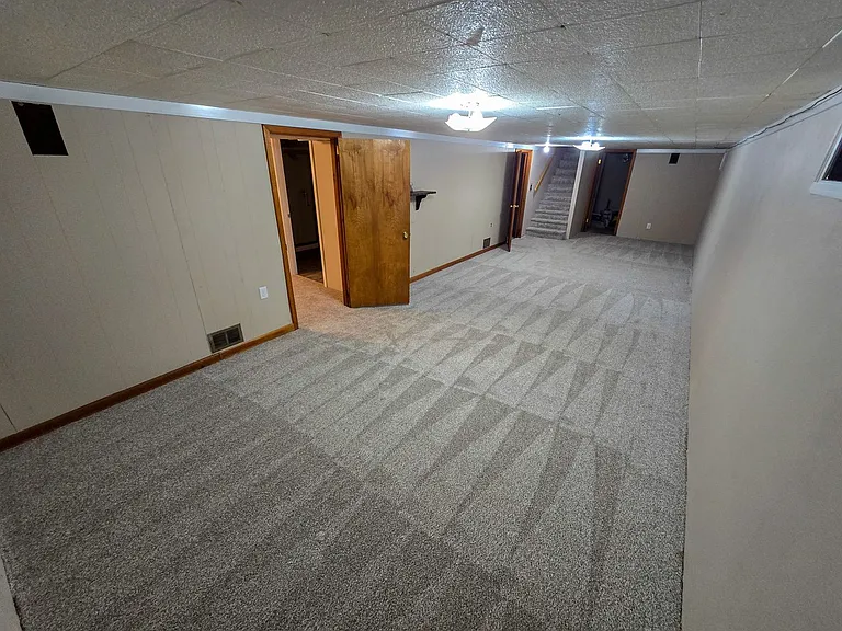 1605 Grand Ave — Photo 14