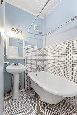Sold by Compass | media 9