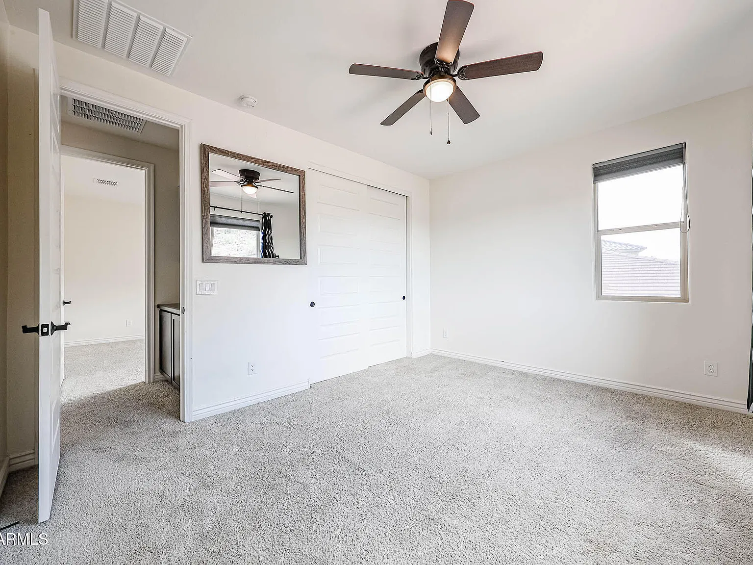 5 bed, 3.5 bath, 3941 sqft, $3,695 — Photo 4
