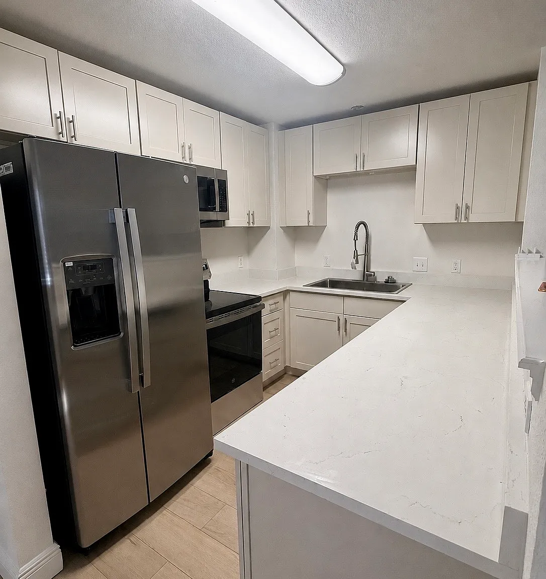 4 bed, 1800 sqft, $2,700 — Photo 3