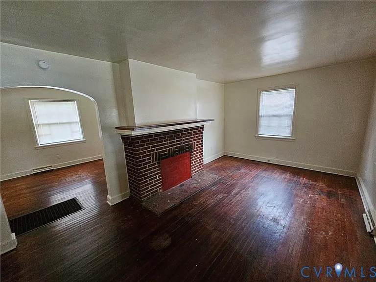 1305 Chambers St — Photo 3