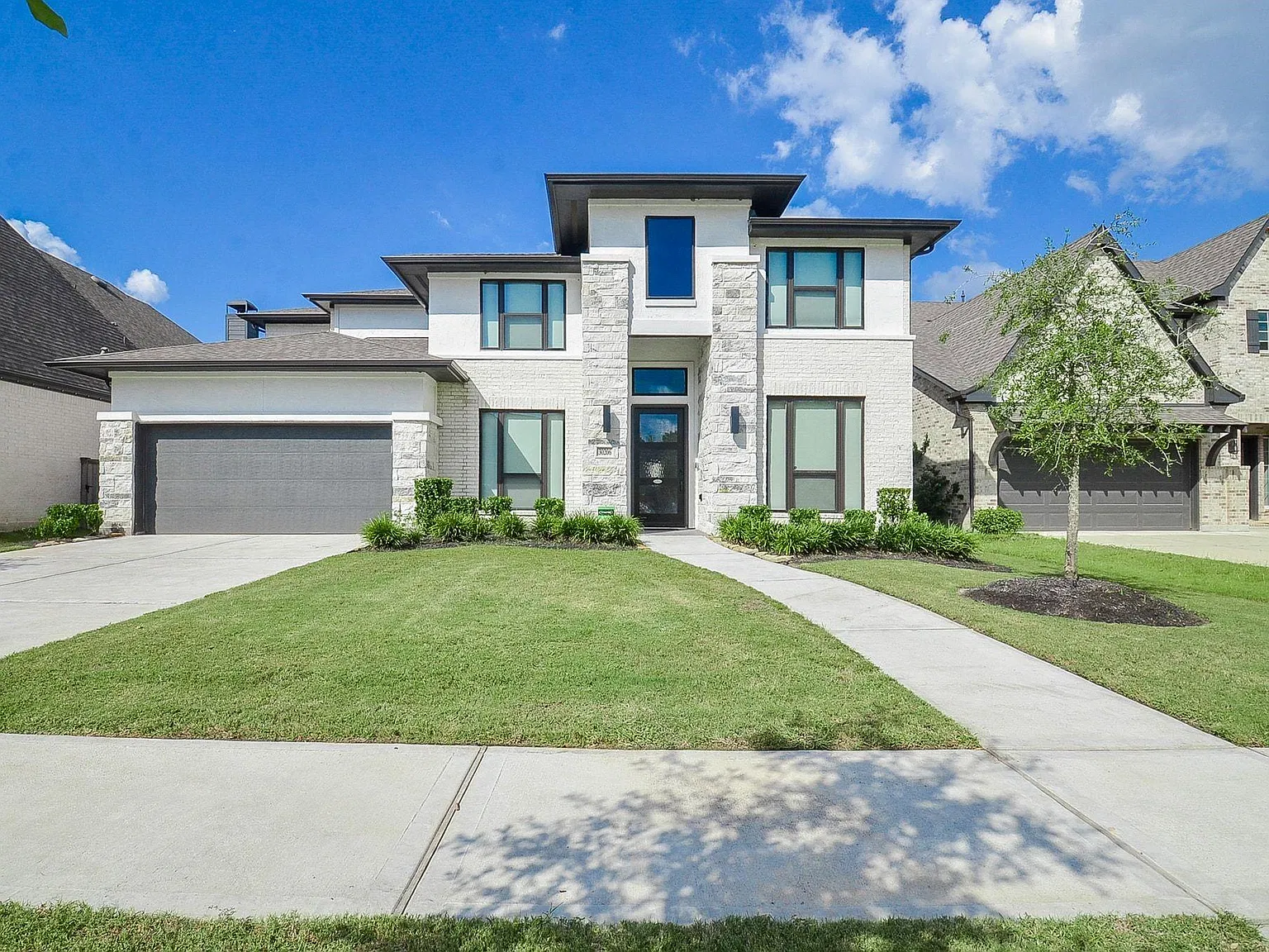 5 bed, 4.5 bath, 3585 sqft, $4,750 — Photo 4