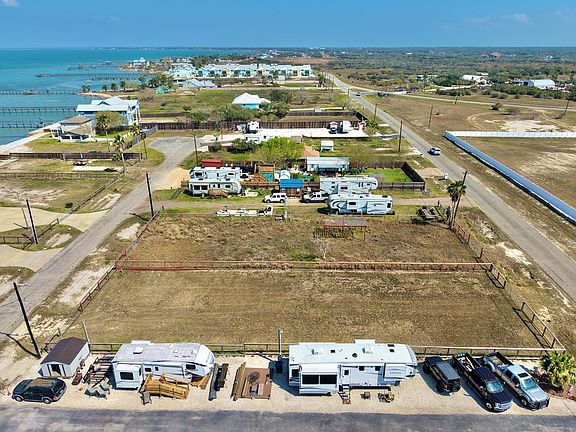 3rd image of 24 Copano Ridge Rd