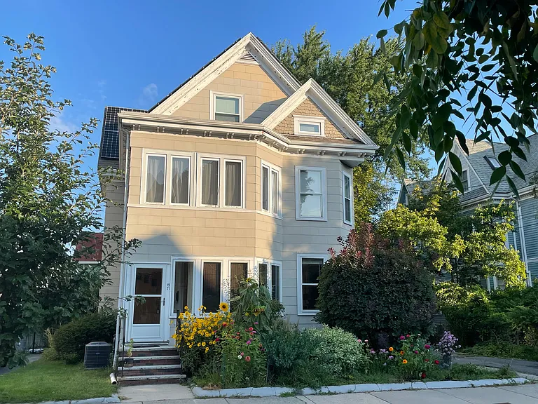 19 Haskell St #3 — Photo 8