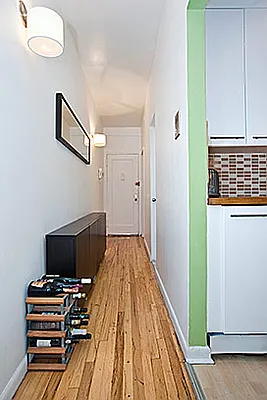 Sold by R New York | media 6
