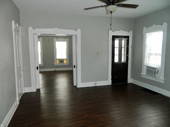 3rd image of 406 Burns Ave