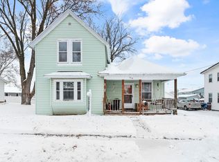 210 E Merrimac St, Dodgeville, WI 53533