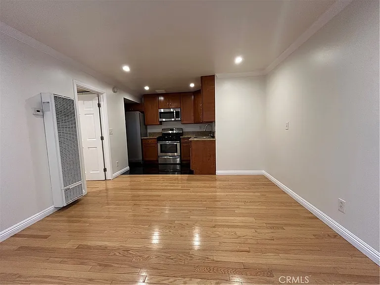 744 Center Pl #B — Photo 14