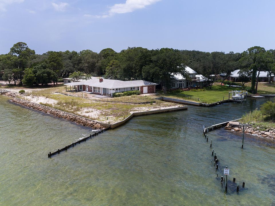 1st image of 55 Bay Dr NE